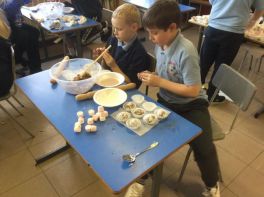Intergenerational Bake Off!